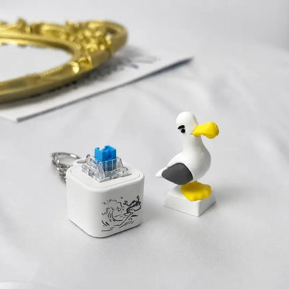 🕹️Seagull “MINE!” Button Keychain – Real Sound & LED Light 🎶💡