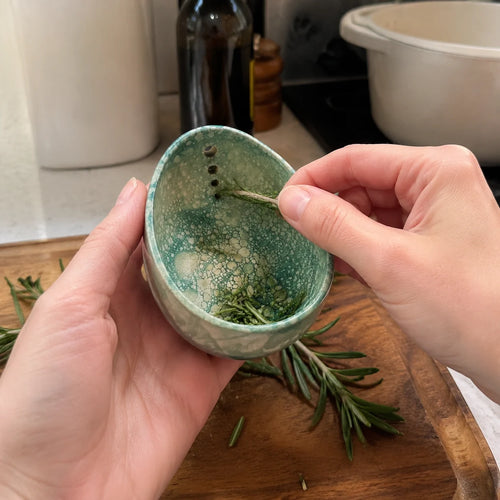 Pottery Herb Stripper(𝐉𝐚𝐤𝐞 𝐖𝐢𝐥𝐬𝐨𝐧 𝐇𝐚𝐧𝐝𝐦𝐚𝐝𝐞®)