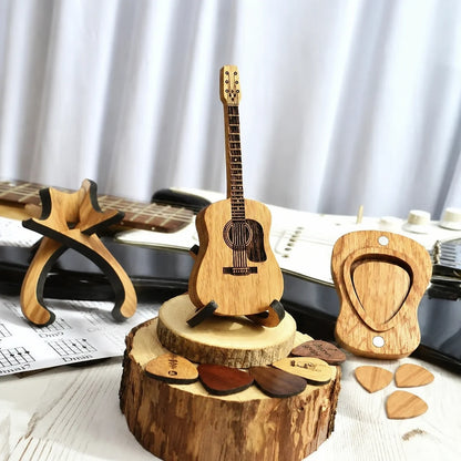 🎸100% Handmade Mini Cute Edition Wooden Guitar Plectrum Case(𝐉𝐚𝐤𝐞 𝐖𝐢𝐥𝐬𝐨𝐧 𝐇𝐚𝐧𝐝𝐦𝐚𝐝𝐞®)